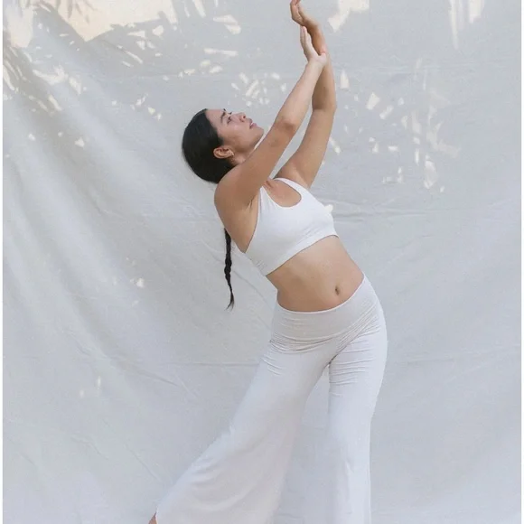 Indigo Luna Layla flare crop yoga pants - Picture 5 of 8